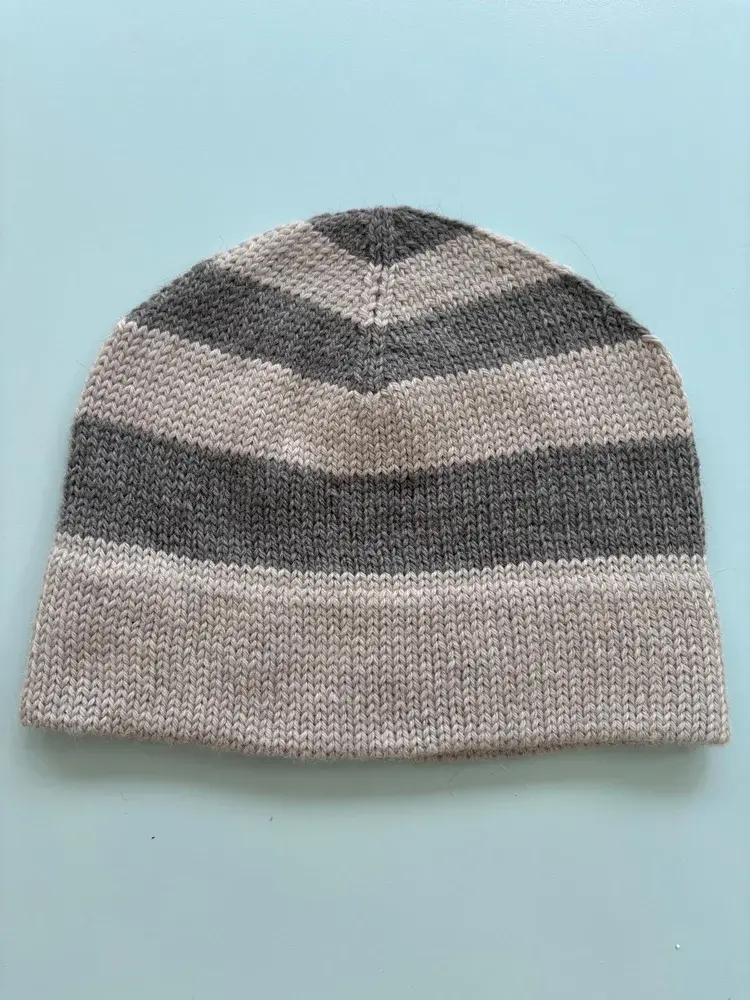 Striped knitted beanie hat in grey and cream